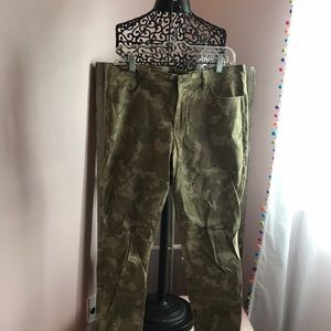 Chaps size 10 pants